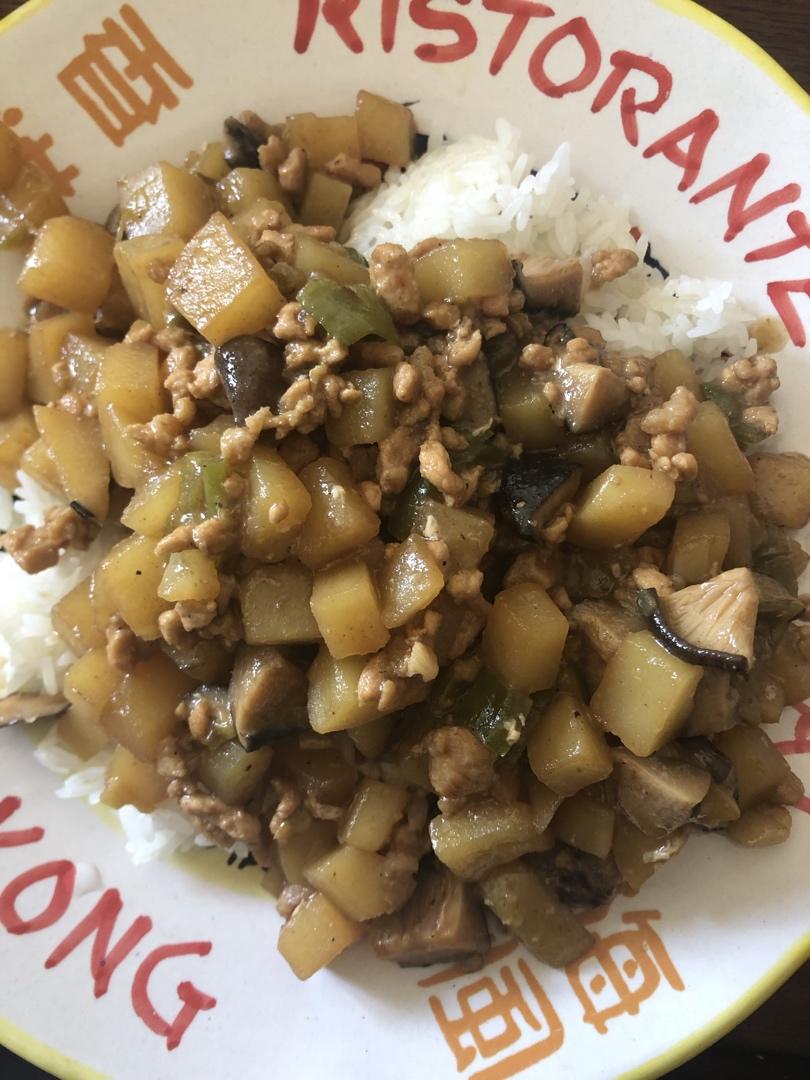 ㊙️香菇土豆肉沫拌饭❗️比外卖还好吃