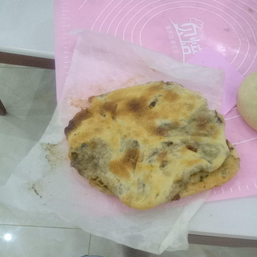 梅干菜鲜肉锅盔