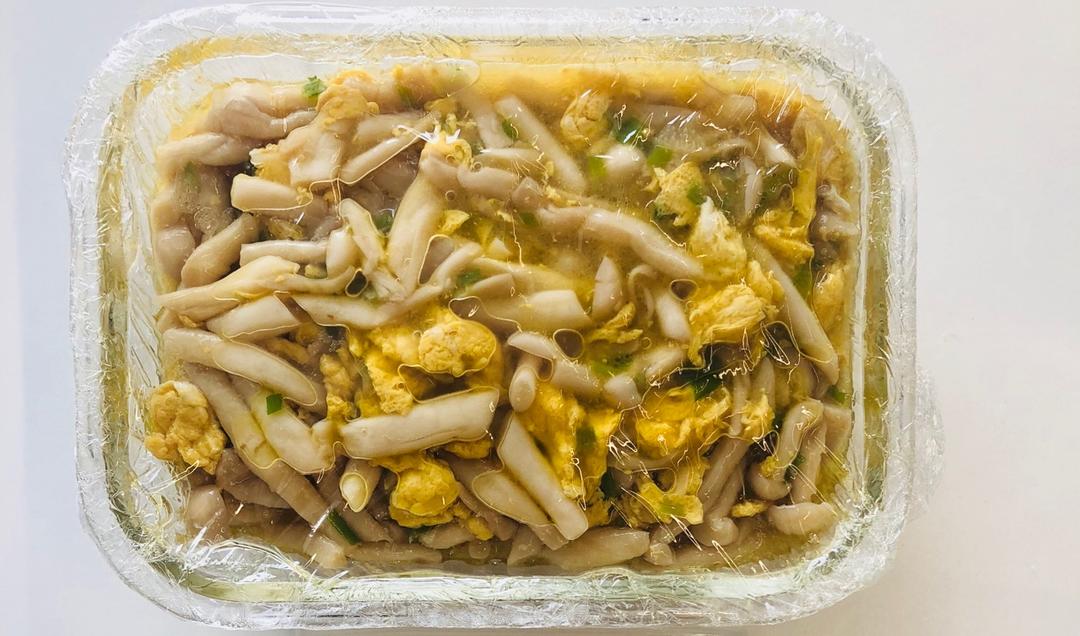 海鲜菇炒鸡蛋