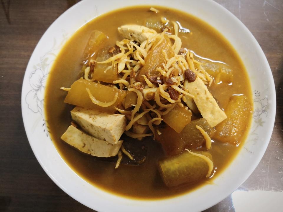 冬瓜银鱼酱烧豆腐的做法