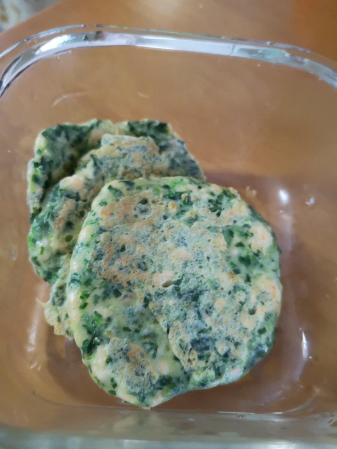 三文鱼菠菜鸡蛋饼 宝宝辅食食谱