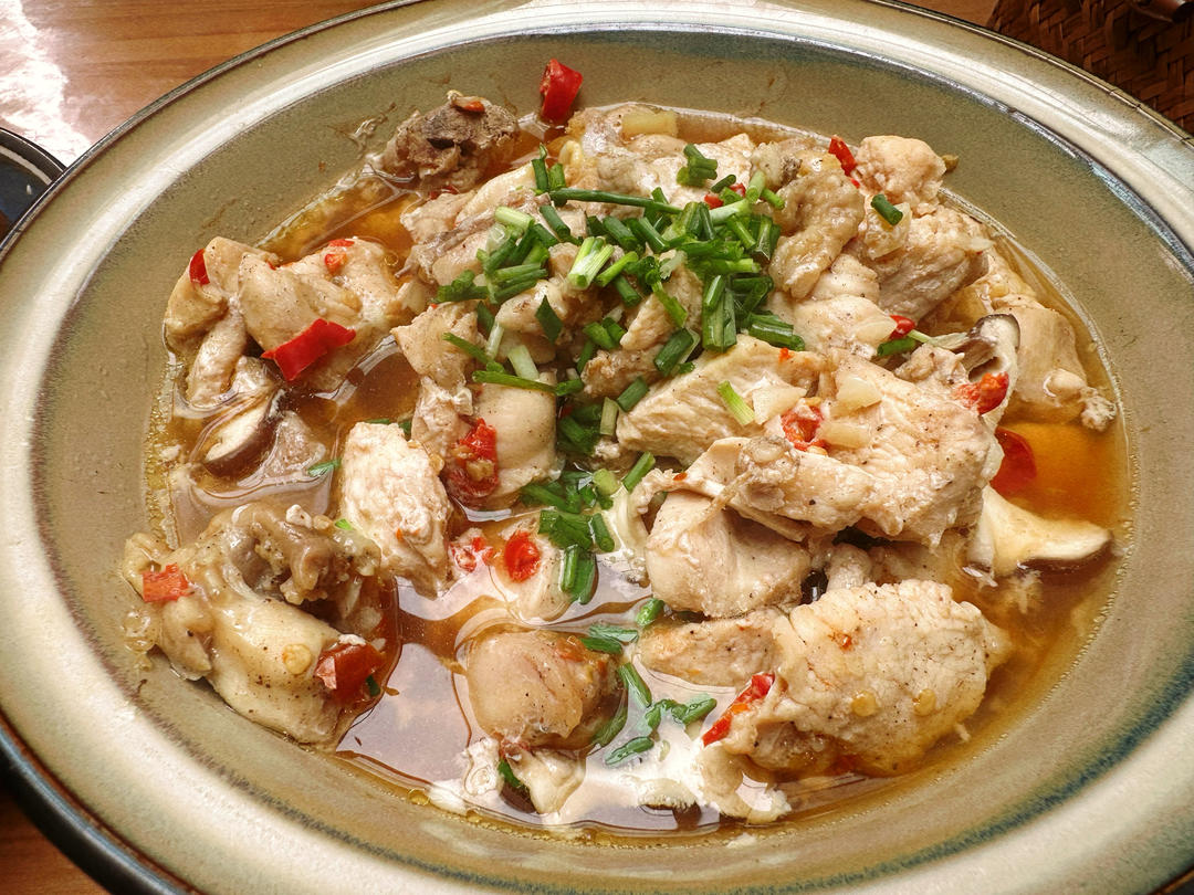 不加一滴油的金针菇蒸鸡腿