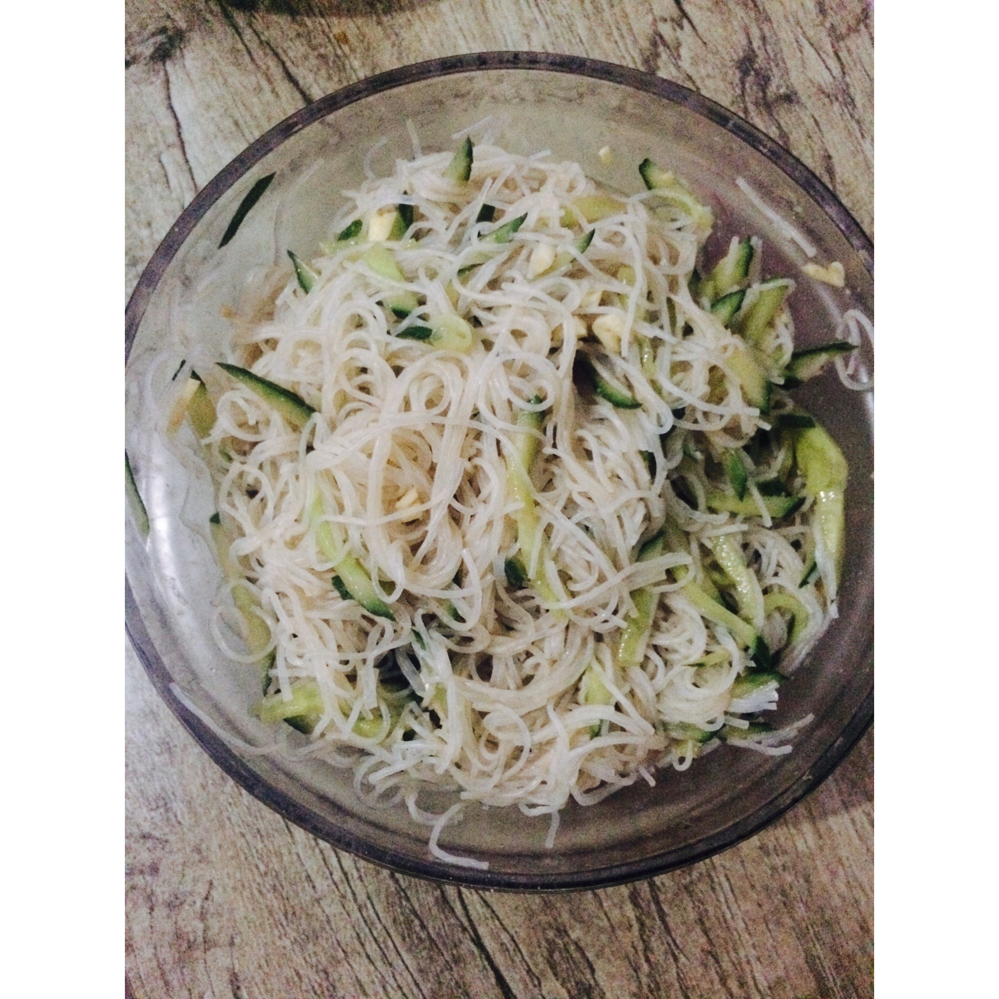 黄瓜拌粉丝