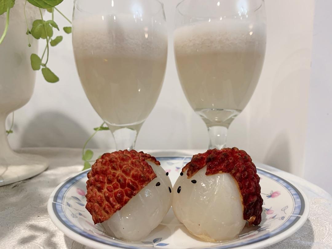 鲜榨荔枝汁，糖水荔枝