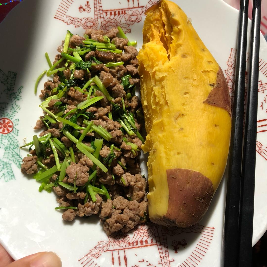 香菜炒牛肉（附菜根香做法）