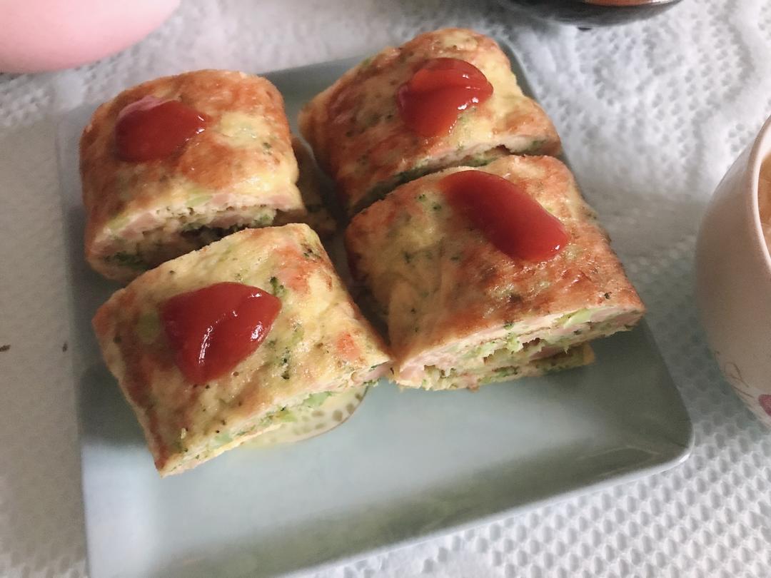 西兰花火腿鸡蛋卷