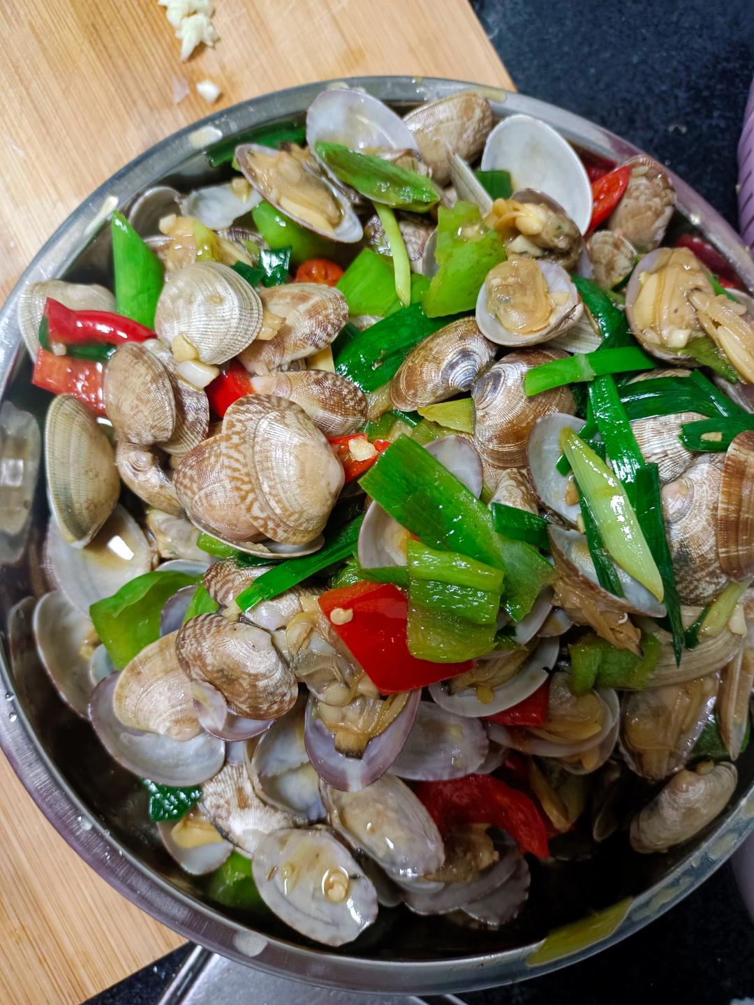 5分钟快手菜❗️秒杀路边摊爆炒花甲～好吃到爆