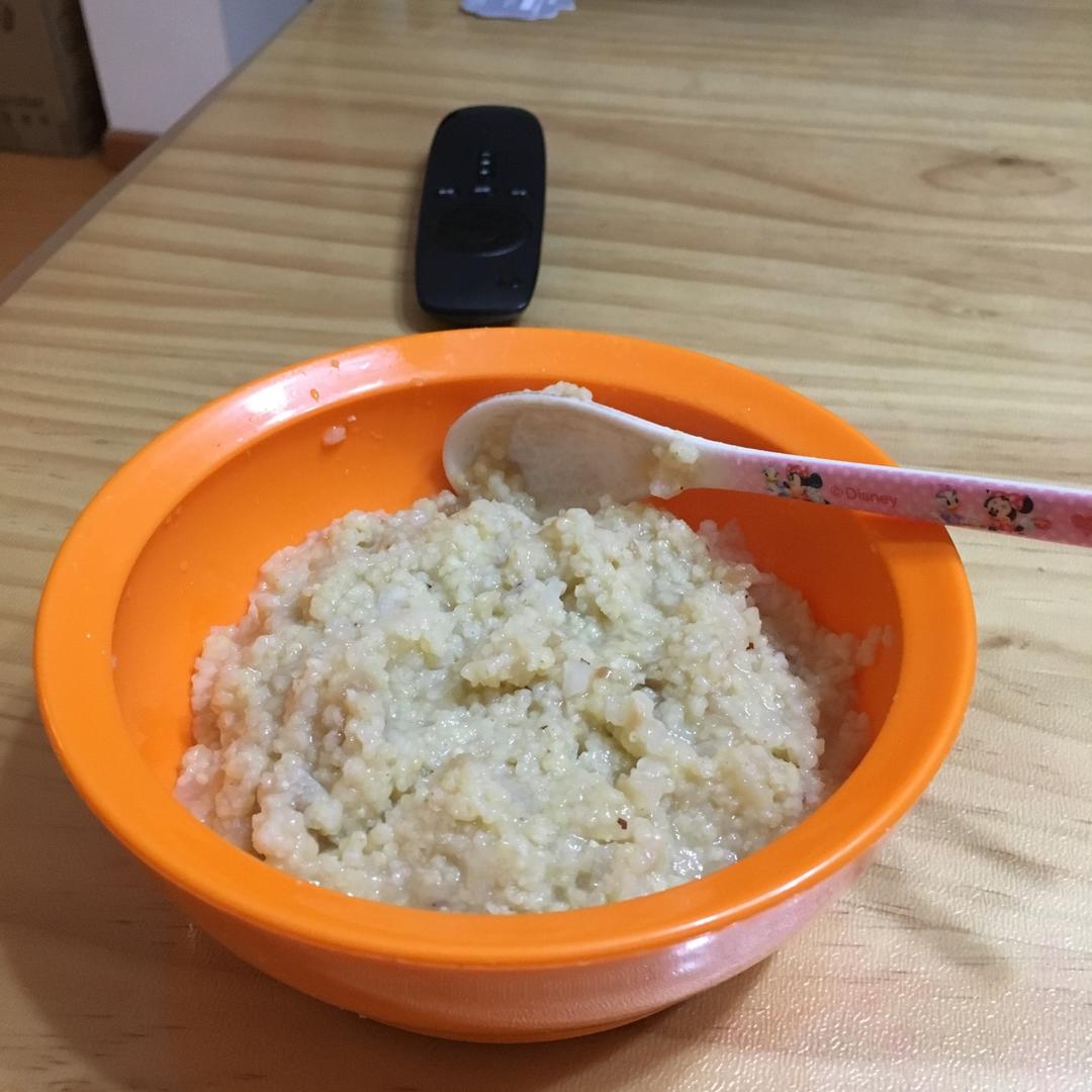 妈妈这样做饭，宝宝脾胃不可能弱！
小米山药红枣粥