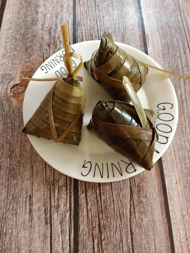 梅干菜蛋黄肉粽