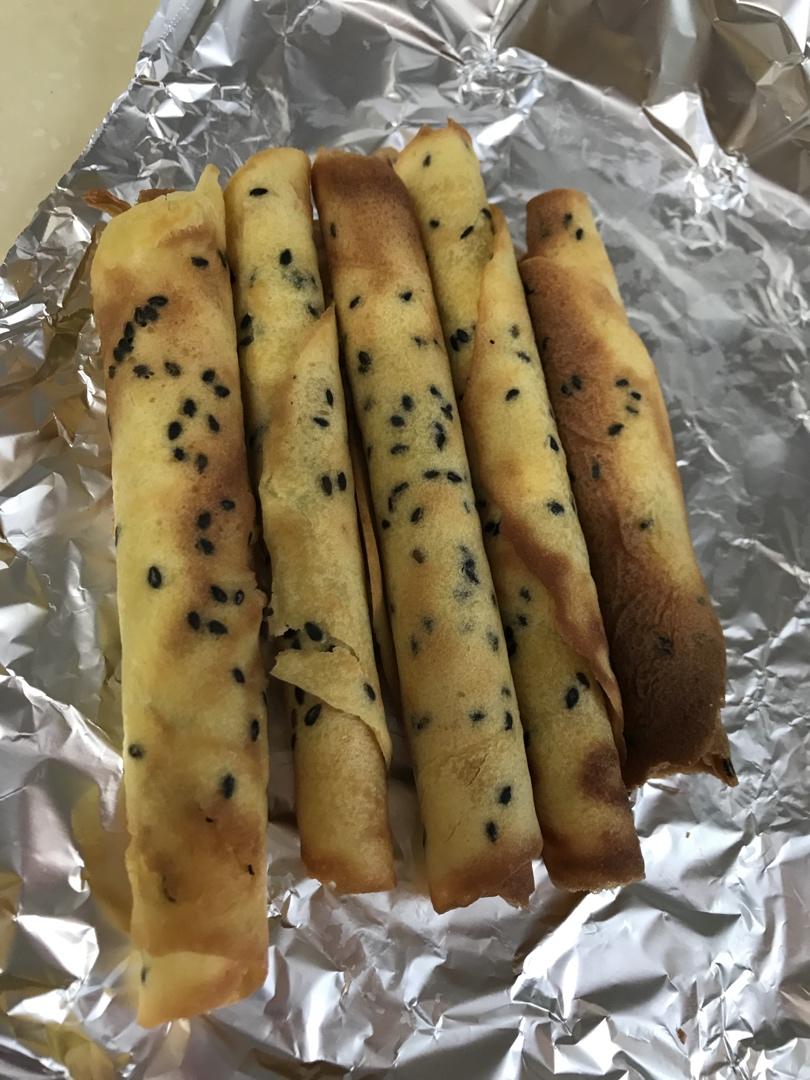 鸡蛋卷，平底锅就能做，酥到掉渣