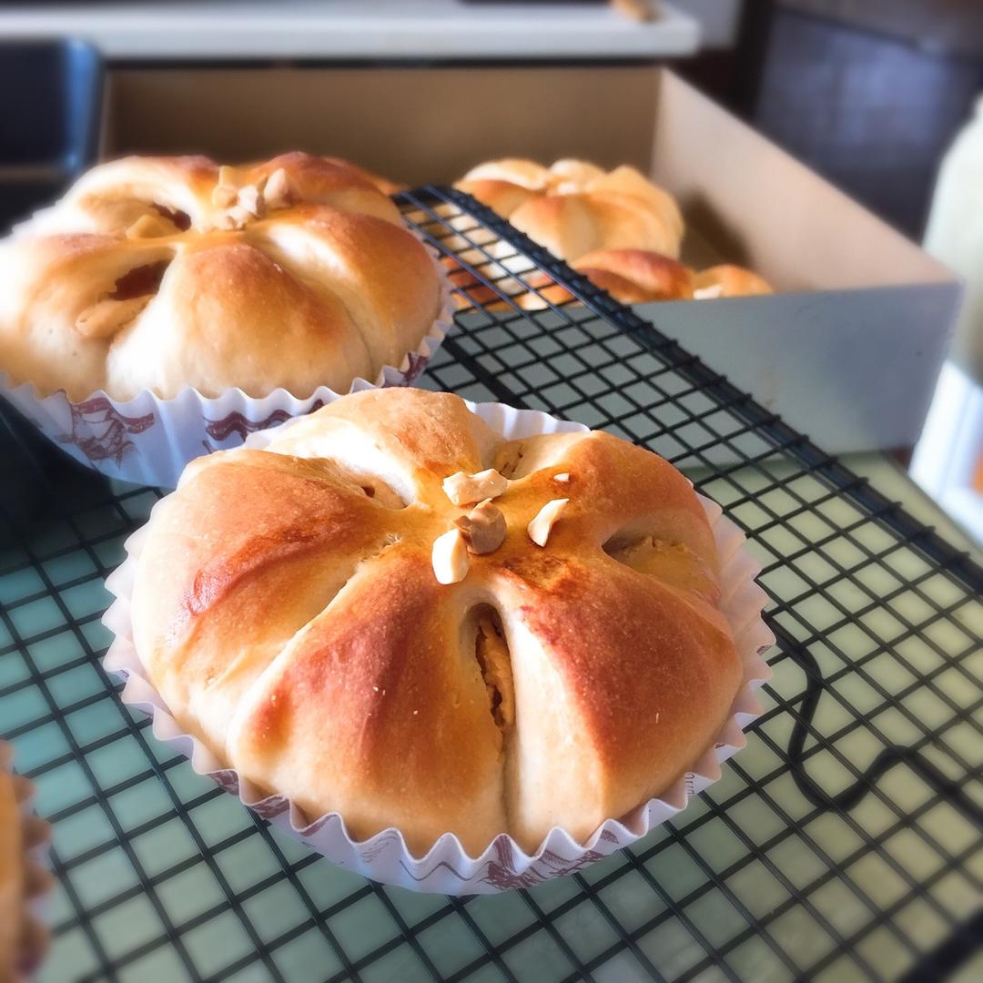 hqf做的花生小面包