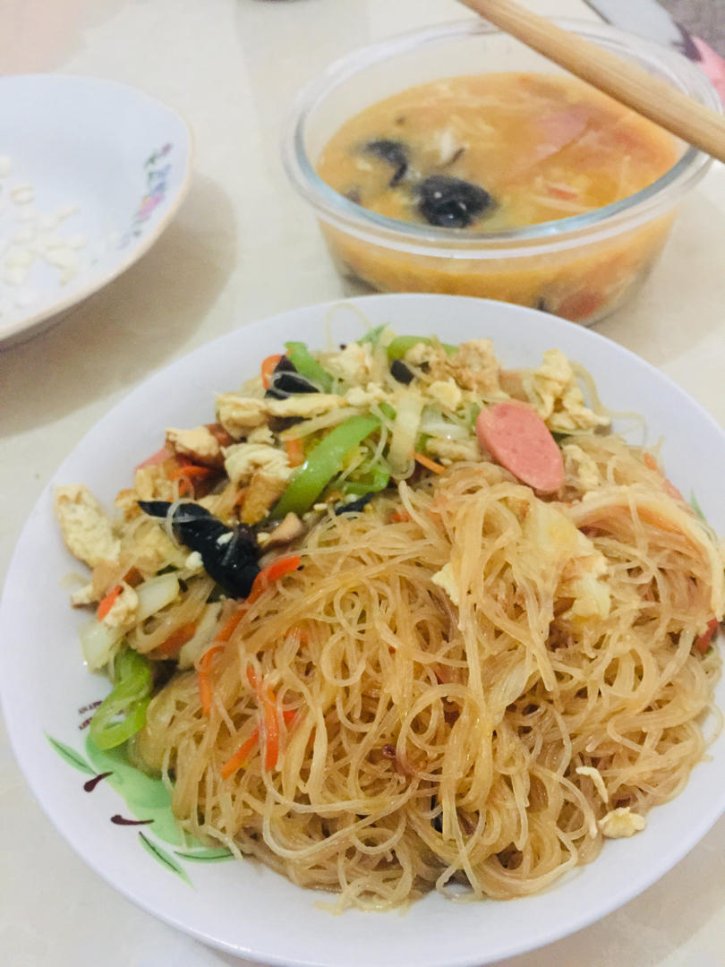 广东排挡风味炒米粉