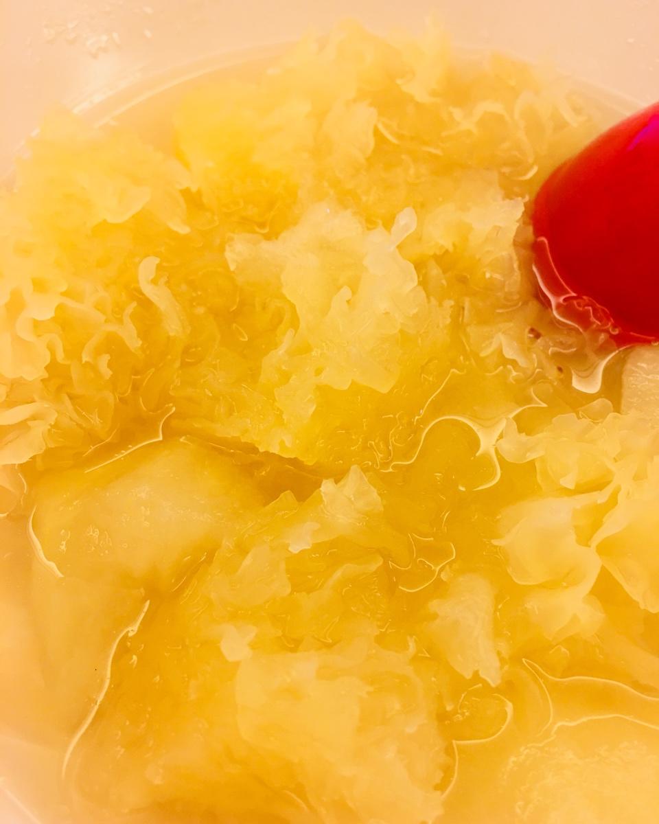 冰糖银耳炖雪梨