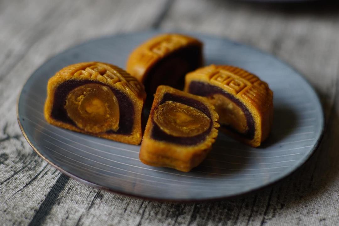 广式枣泥月饼