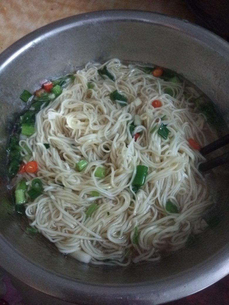 一碗热汤面