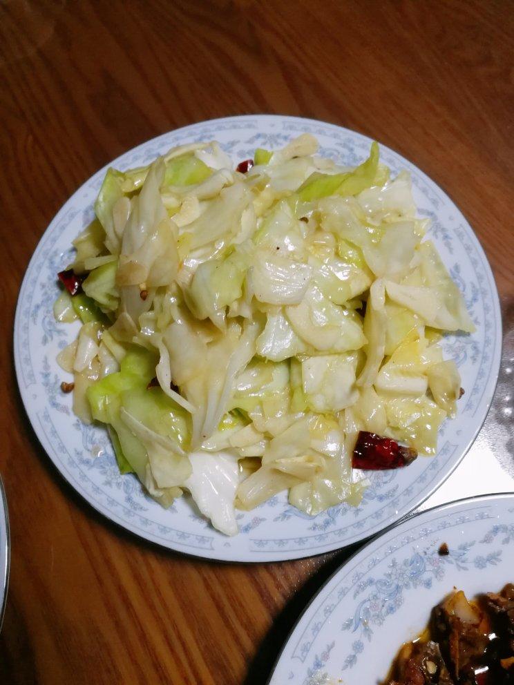 厨师长教你：“手撕包菜”的家常做法,简单又不失美味