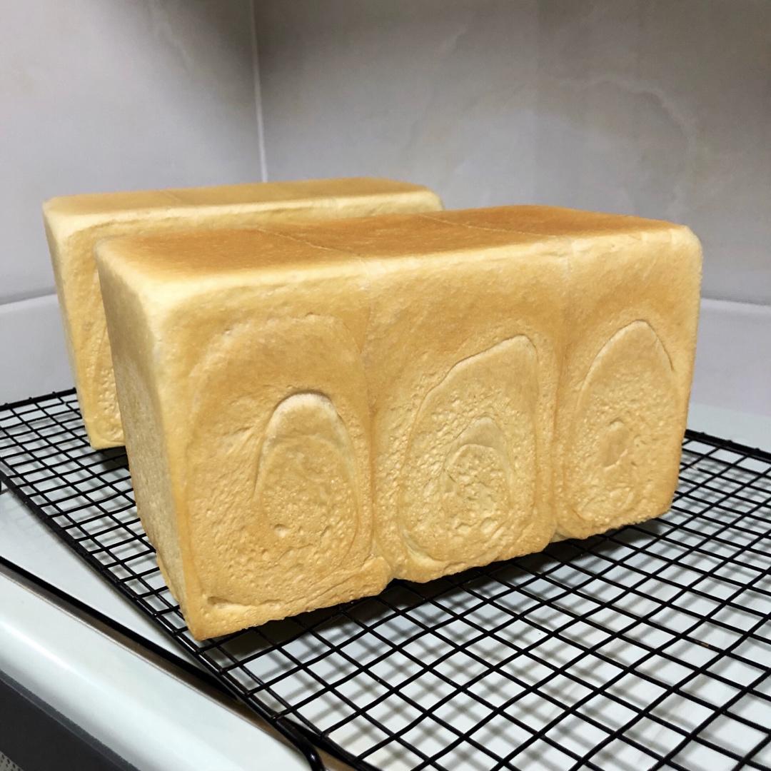 淡奶油吐司（中种法）