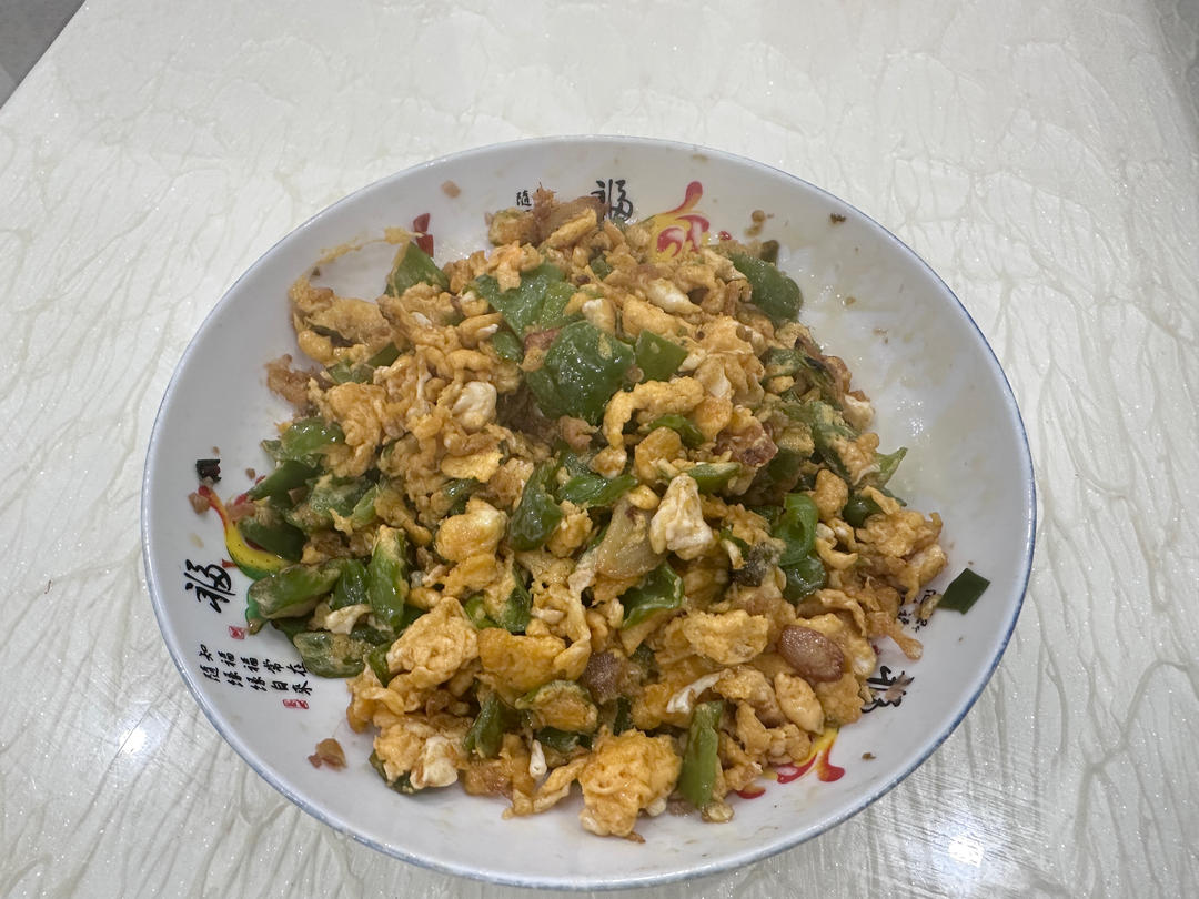 不一样的辣椒炒鸡蛋～下饭神器!