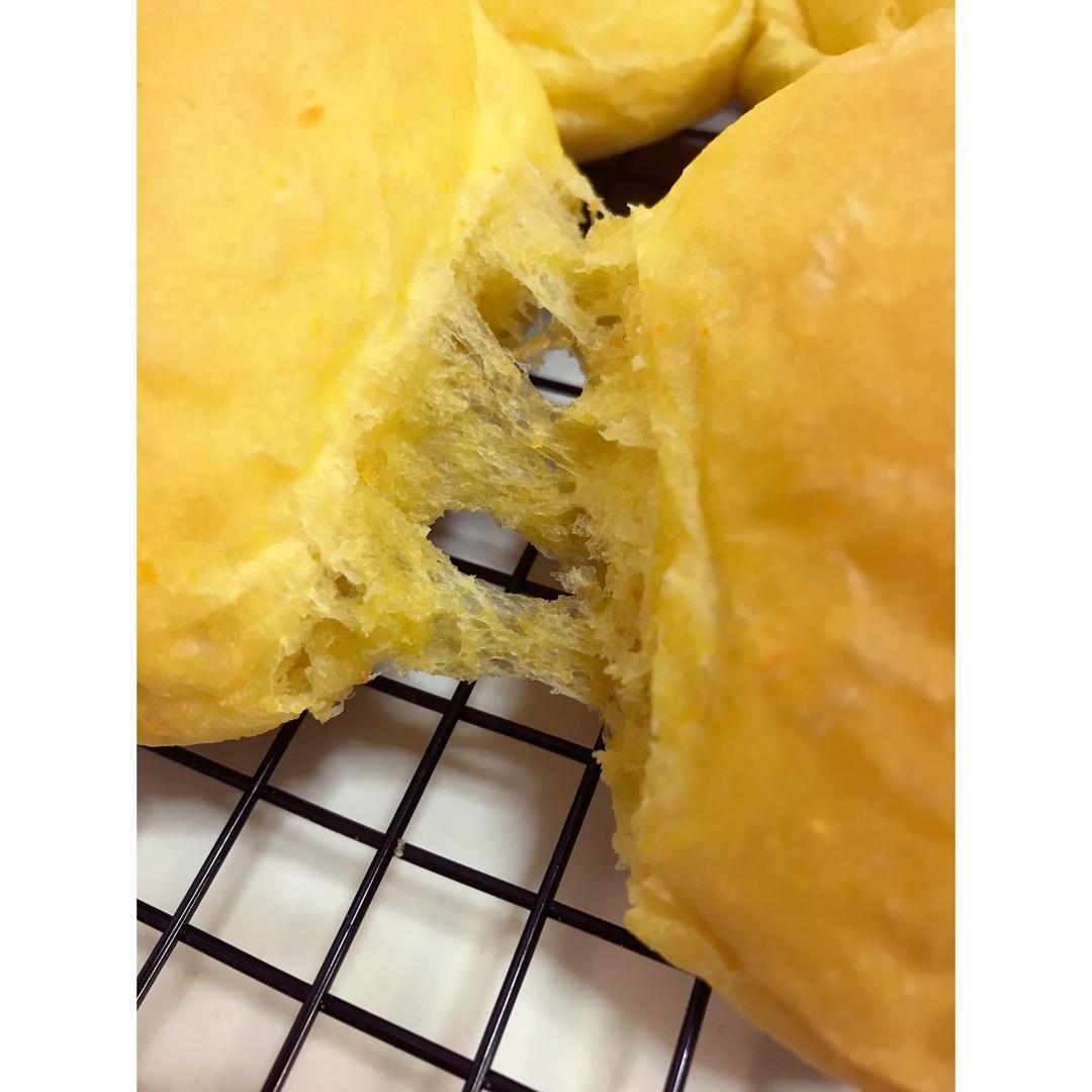 金大旺的胡萝卜小餐包