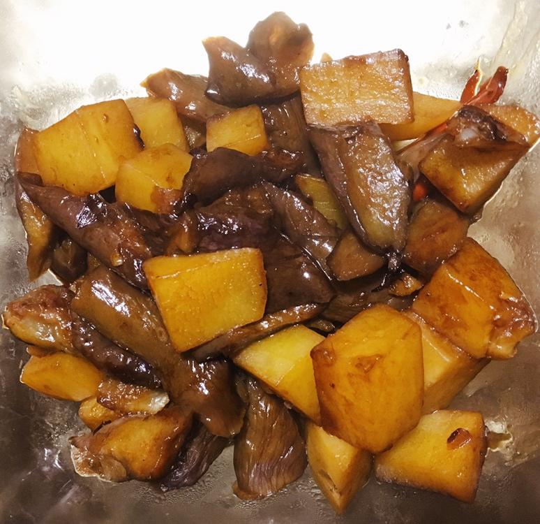 土豆炖茄子(东北菜)