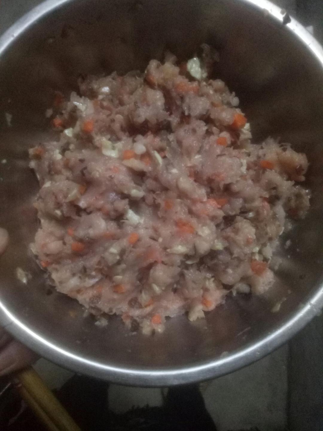 鲜掉眉毛的 三鲜水饺~