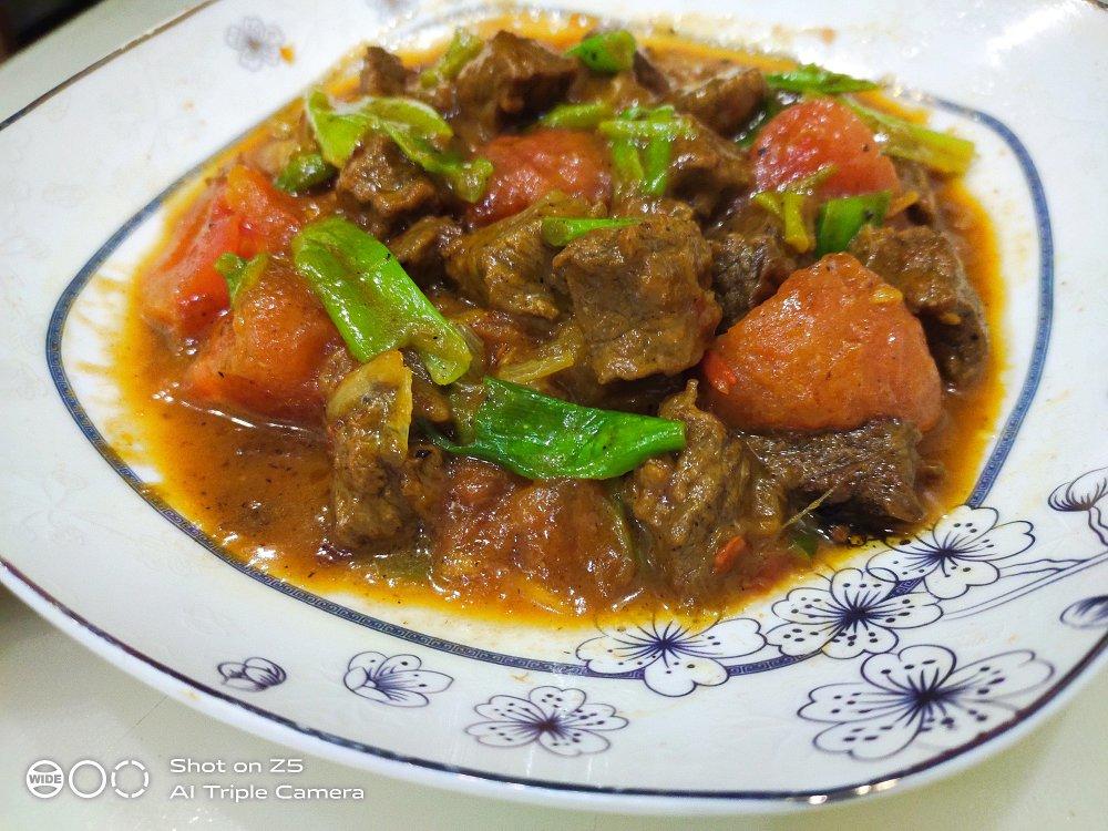 番茄炖牛肉