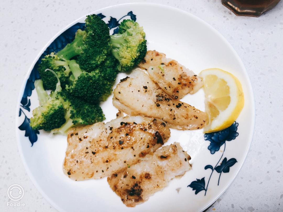 香煎龙利鱼——fit食谱系列