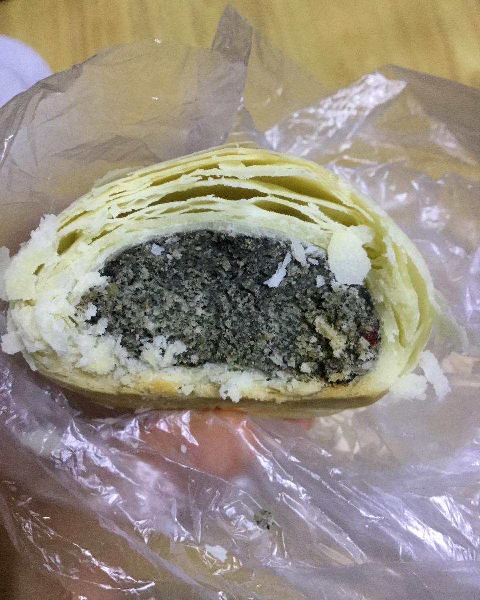 苏式椒盐芝麻月饼