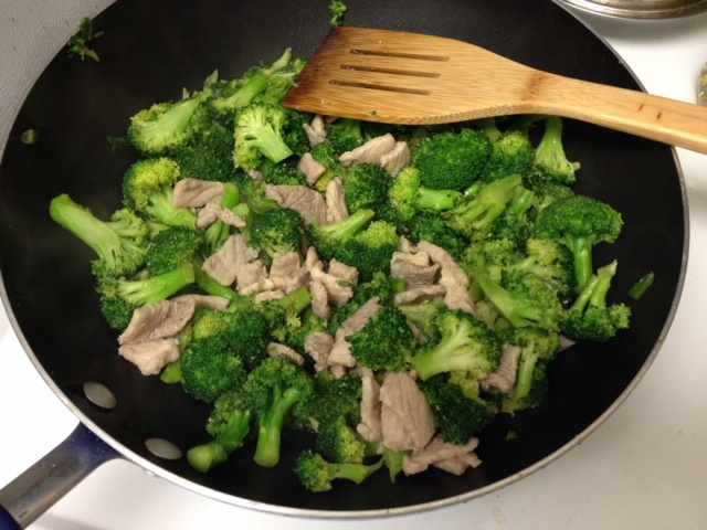 西兰花炒肉片
