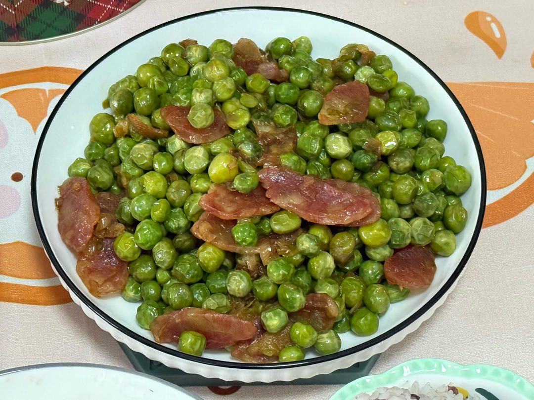 豌豆炒肉丁