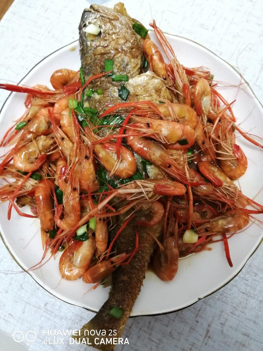 家常烧黄鱼 Yellow sea fish