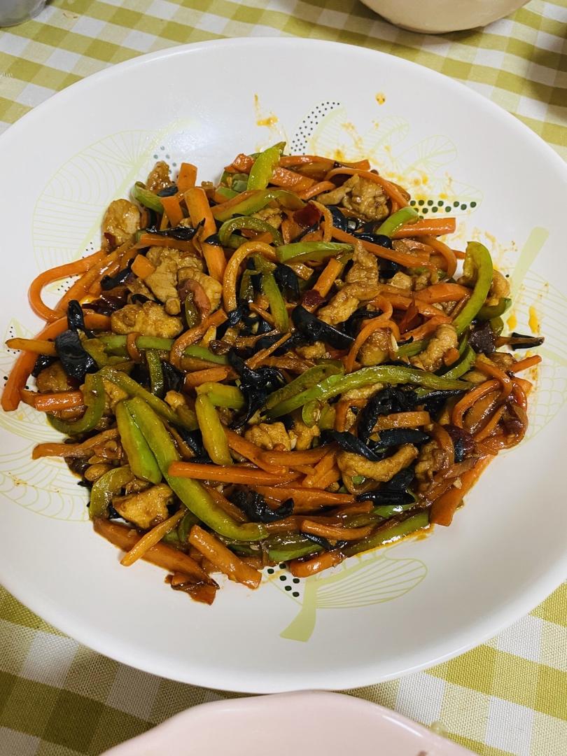 不辣的鱼香鸡丝（番茄酱版）