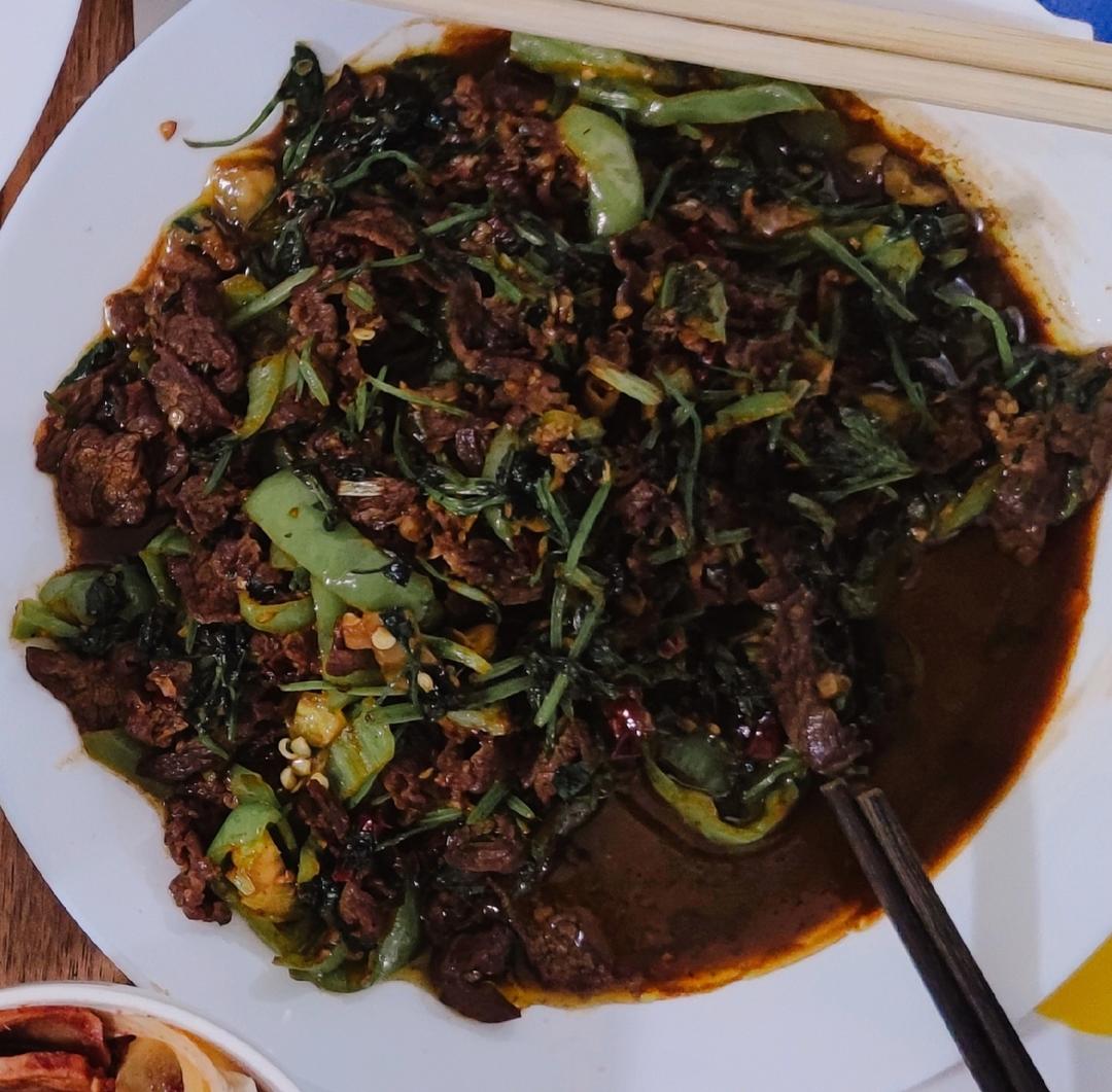 小炒黄牛肉，肉嫩味香！太好吃了简直是米饭杀手！