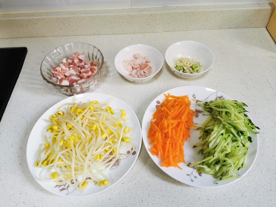 美味炸酱面的做法 步骤1