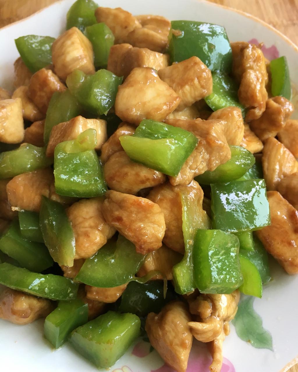 青椒炒鸡腿肉（大厨级别）