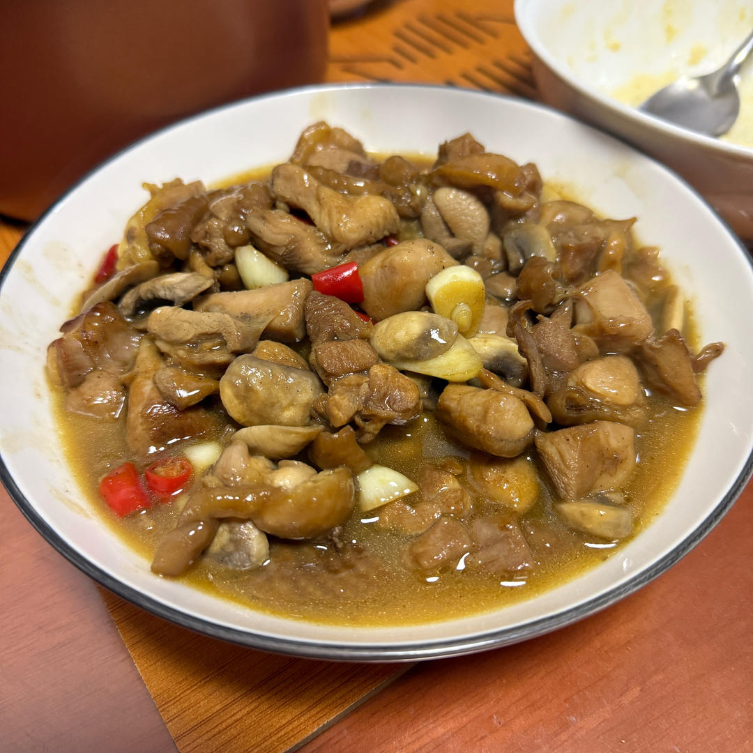 口蘑蒜香鸡腿肉