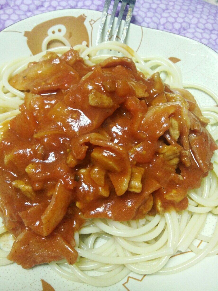 蕃茄蘑菇肉酱意大利面