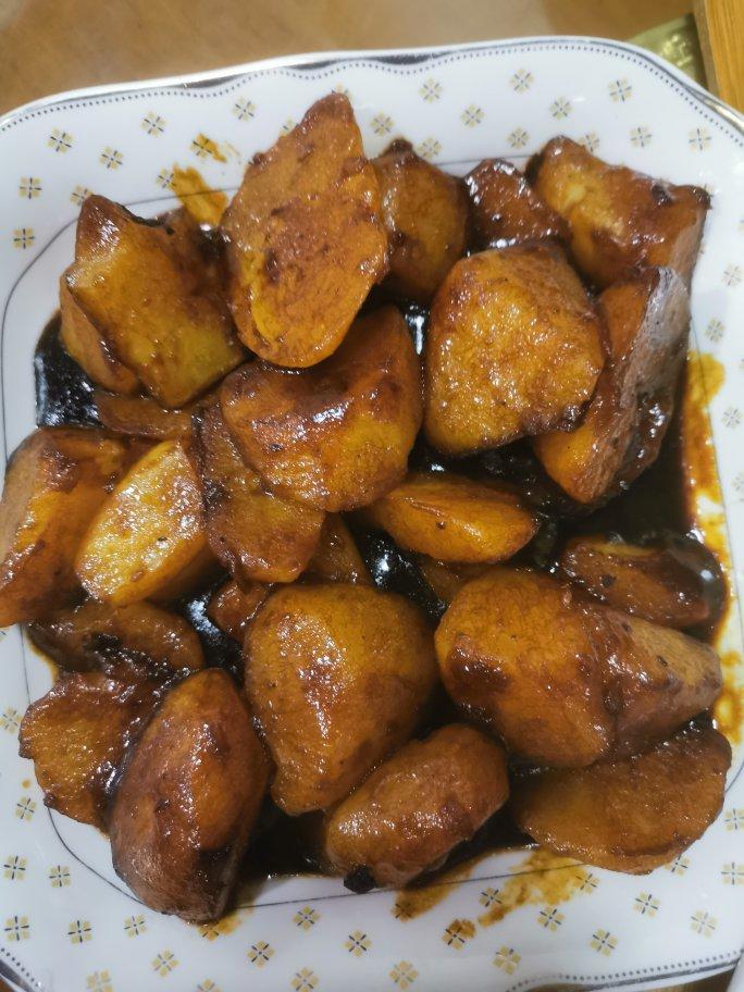 🔥巨下饭，软糯入味！比肉还好吃的红烧土豆