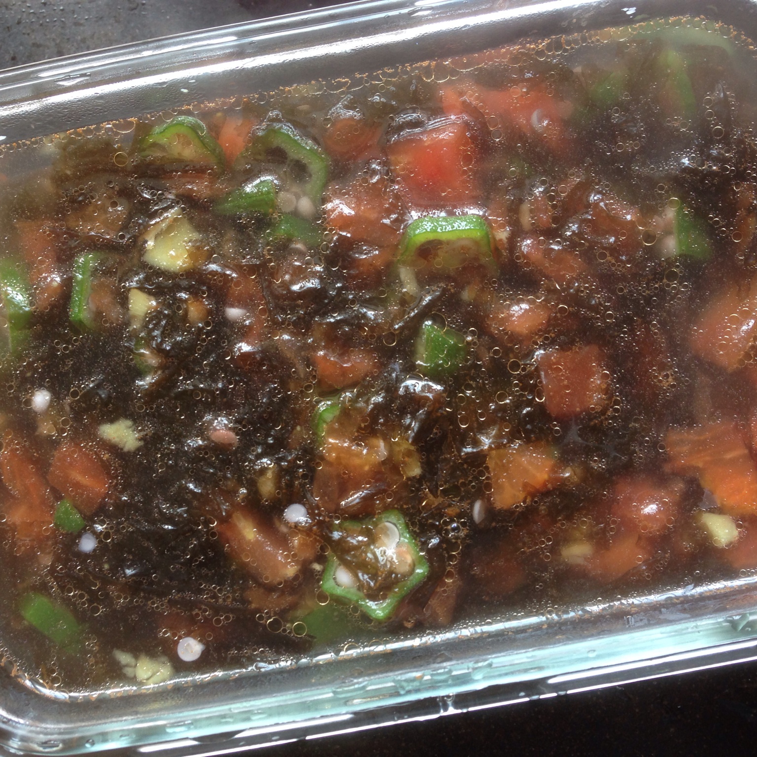 秋葵这样吃，营养不流失丨紫菜秋葵汤 · 圆满素食