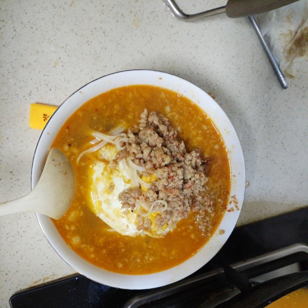 肉末米粉