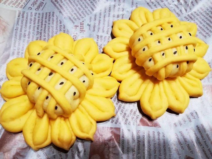 向日葵豆沙面包