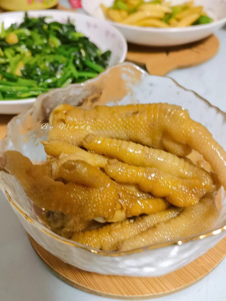柠檬无骨酸辣凤爪