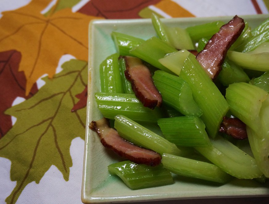 西芹腊肉