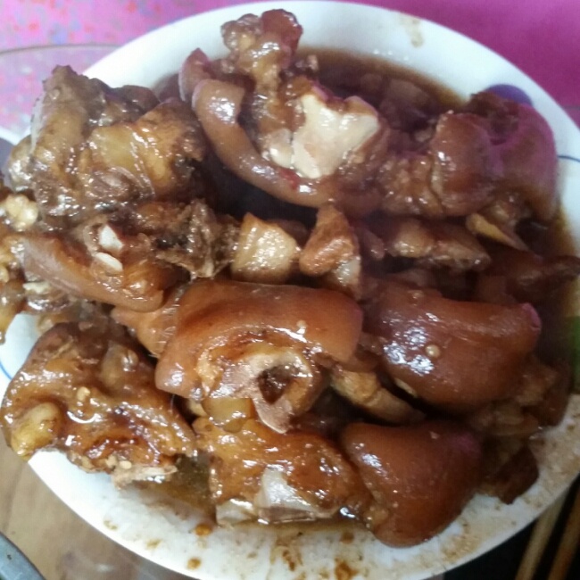 电饭煲五花肉猪脚
