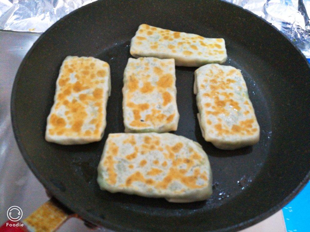 懒人菜盒子（不揉面、不擀面）