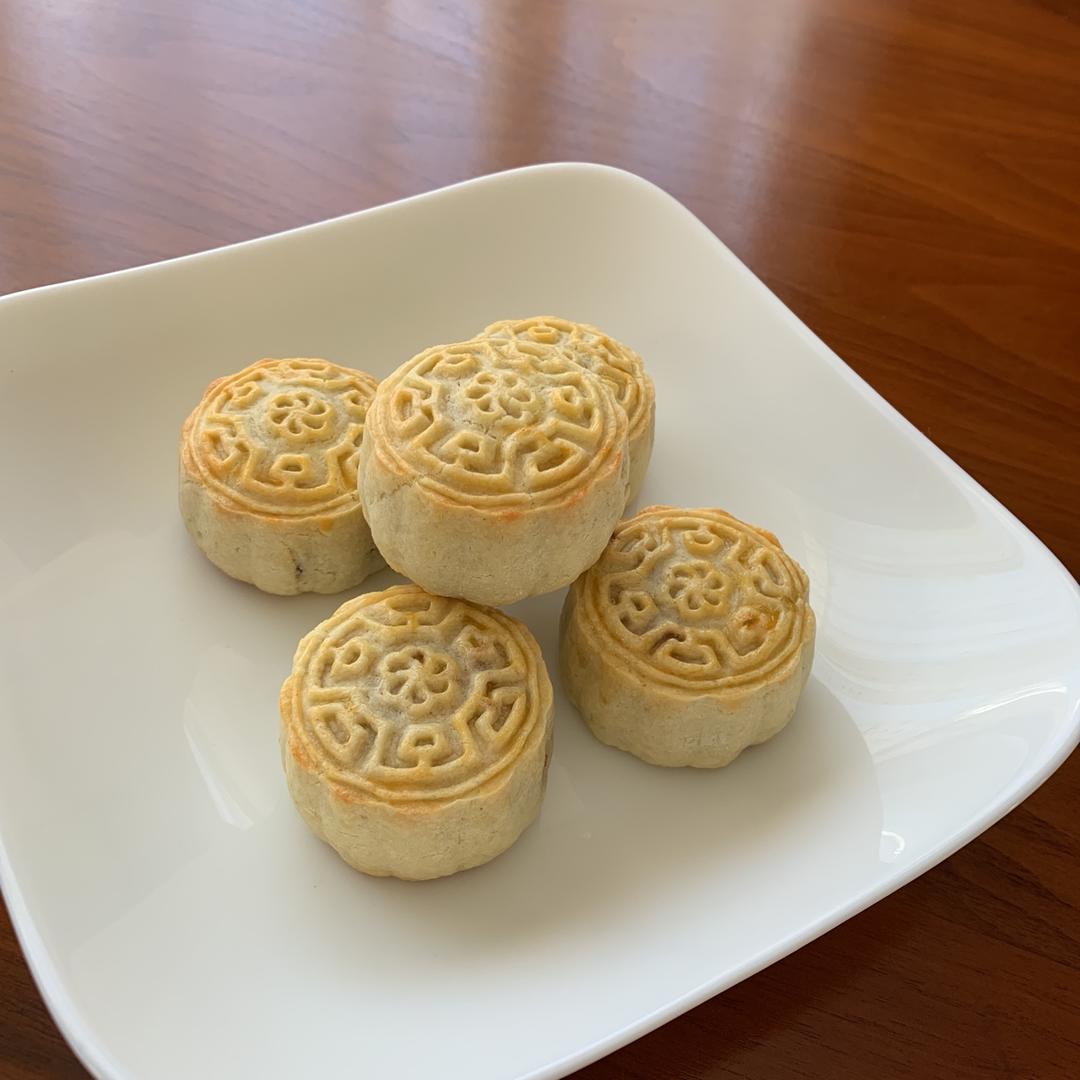 中秋的奶黄月饼，提前操练起来