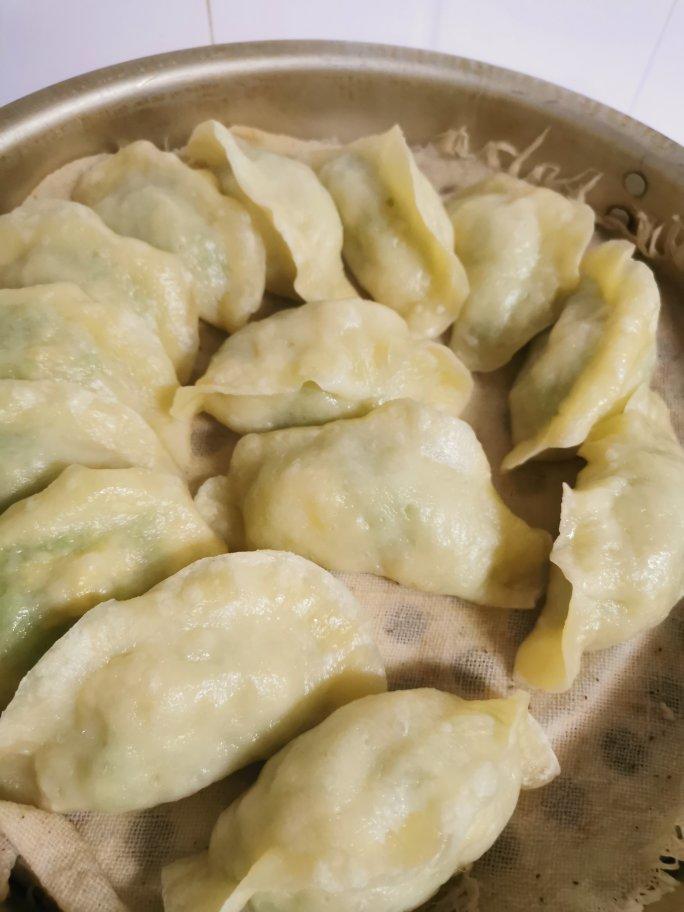 西葫芦三鲜水晶大蒸饺