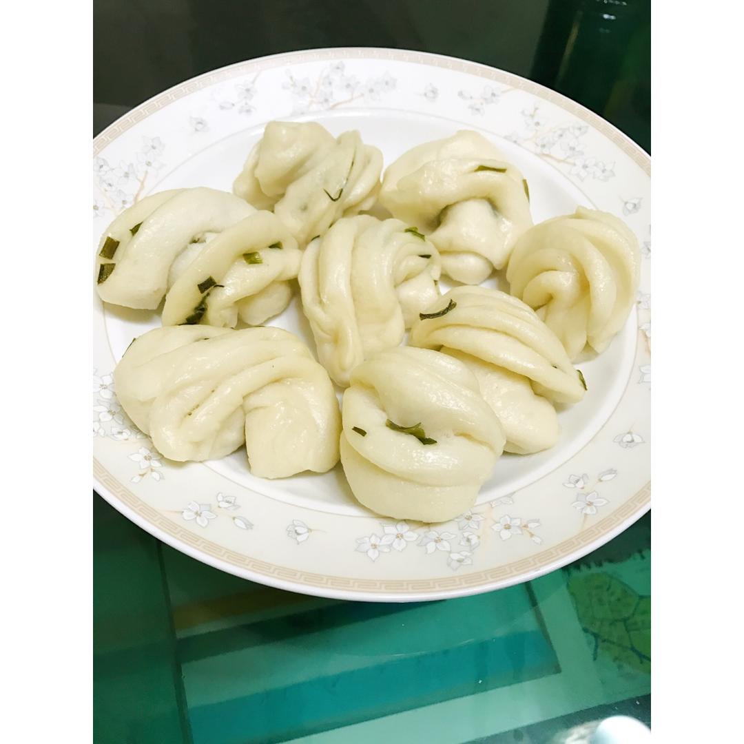 葱油花卷 Steamed Roll