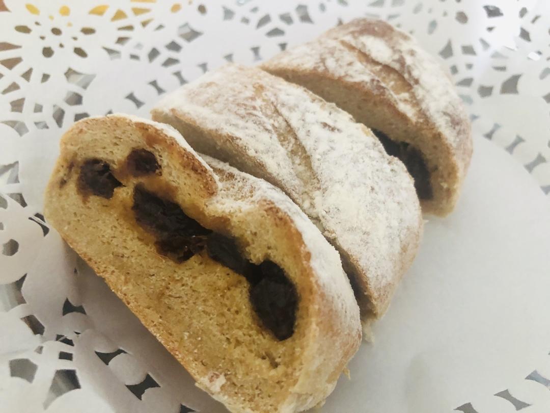 全麦红糖杂果软欧包