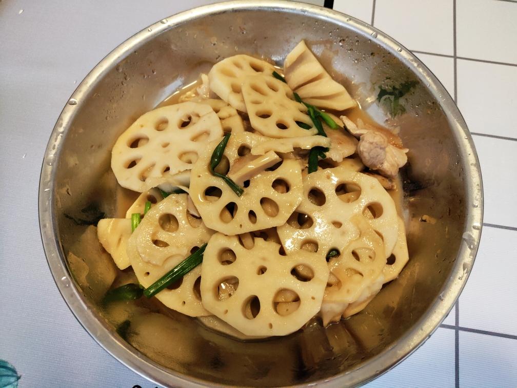 莲藕炒肉 | 家常菜
